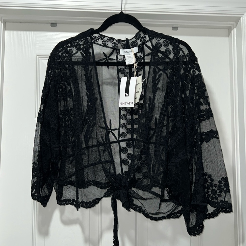 Lace Shrug - Picture 1 of 2
